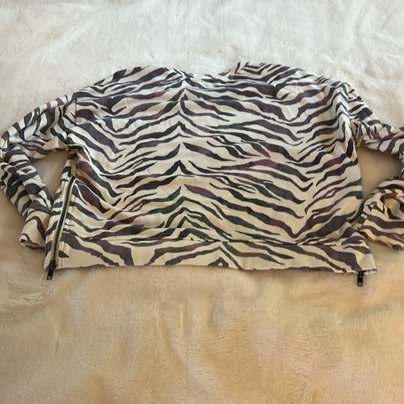 GUC Rails Sweatshirt Size Large - Picture 5 of 7